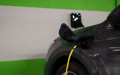 Ładowanie aut elektrycznych w garażu podziemnym – co z ochroną przeciwpożarową?